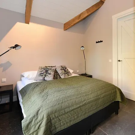 Villa Boshuis 16p