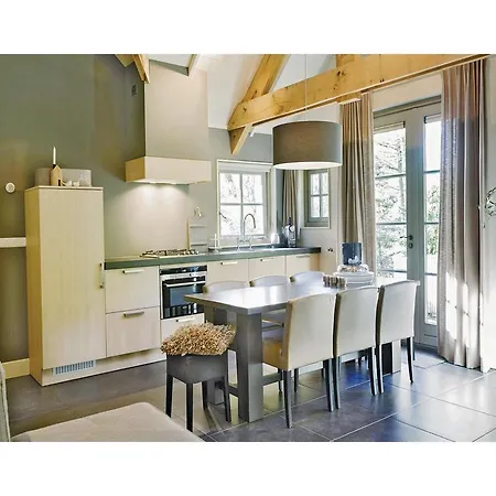 Villa Boshuis 16p *